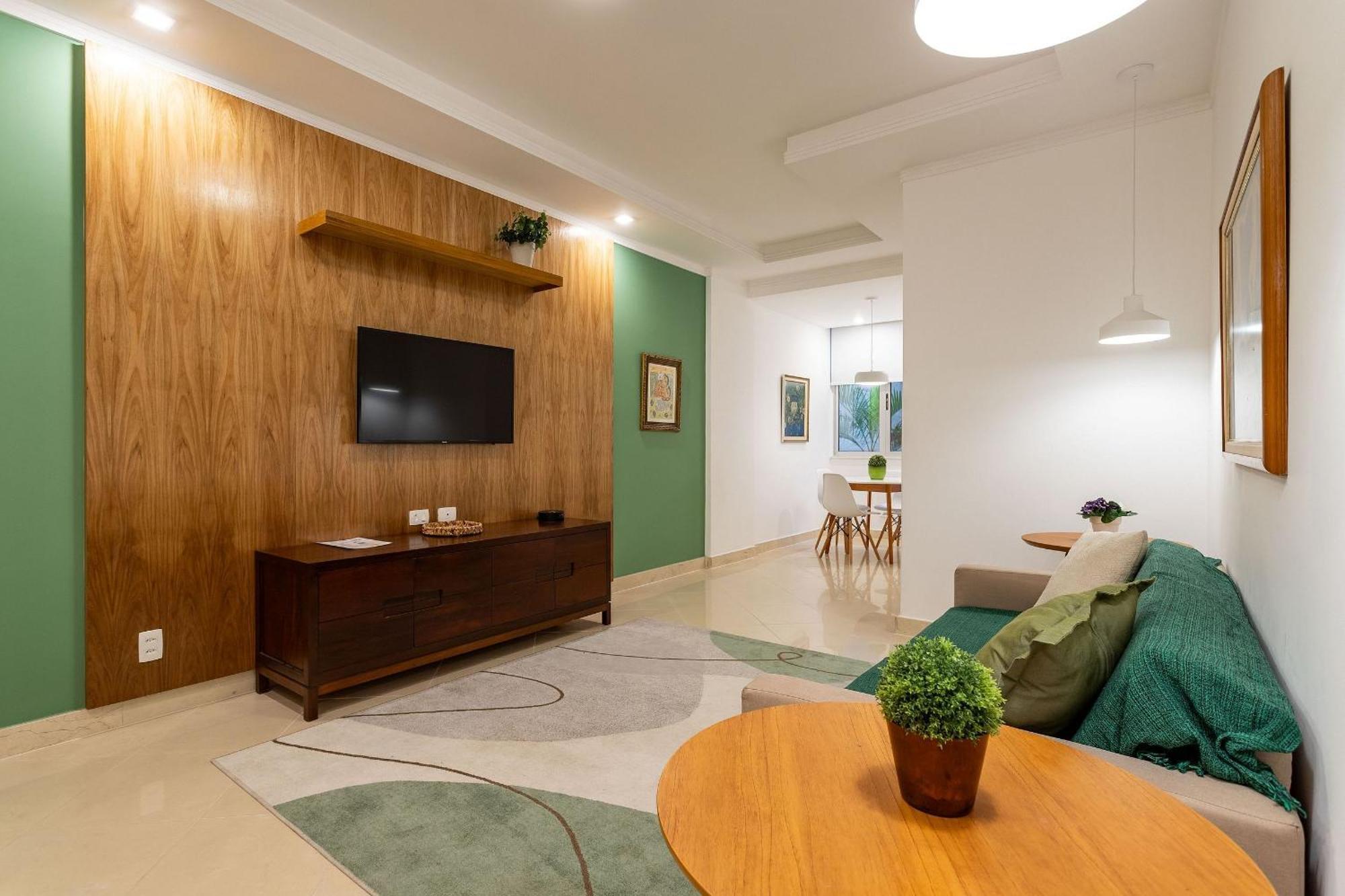 Novo. Vista Lateral A Praia, 2 Ou 3 Quartos, Wi Fi, Cozinha Completa E Ar. * Rio de Janeiro