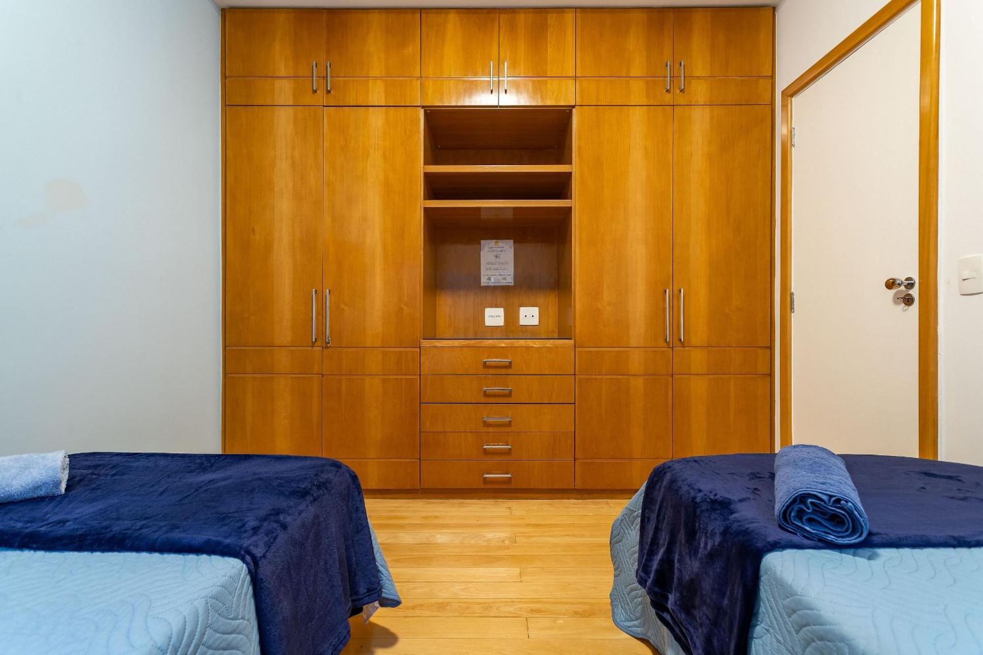 Apartamento Novo. Vista Lateral A Praia, 2 Ou 3 Quartos, Wi Fi, Cozinha Completa E Ar. *