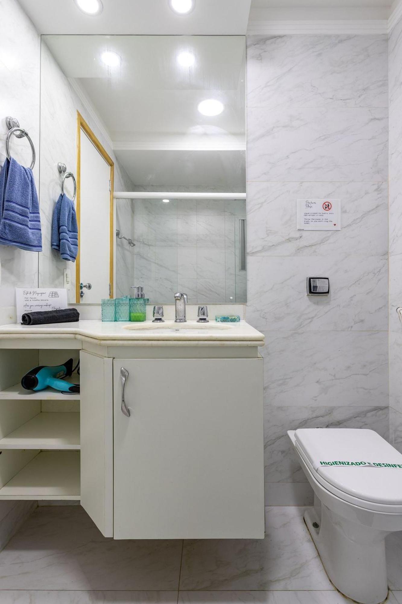 Novo. Vista Lateral A Praia, 2 Ou 3 Quartos, Wi Fi, Cozinha Completa E Ar. Apartamento