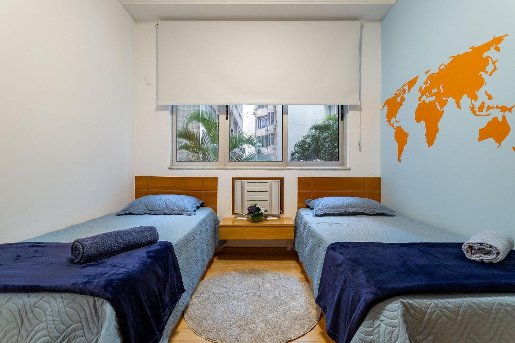 Apartamento Novo. Vista Lateral A Praia, 2 Ou 3 Quartos, Wi Fi, Cozinha Completa E Ar.